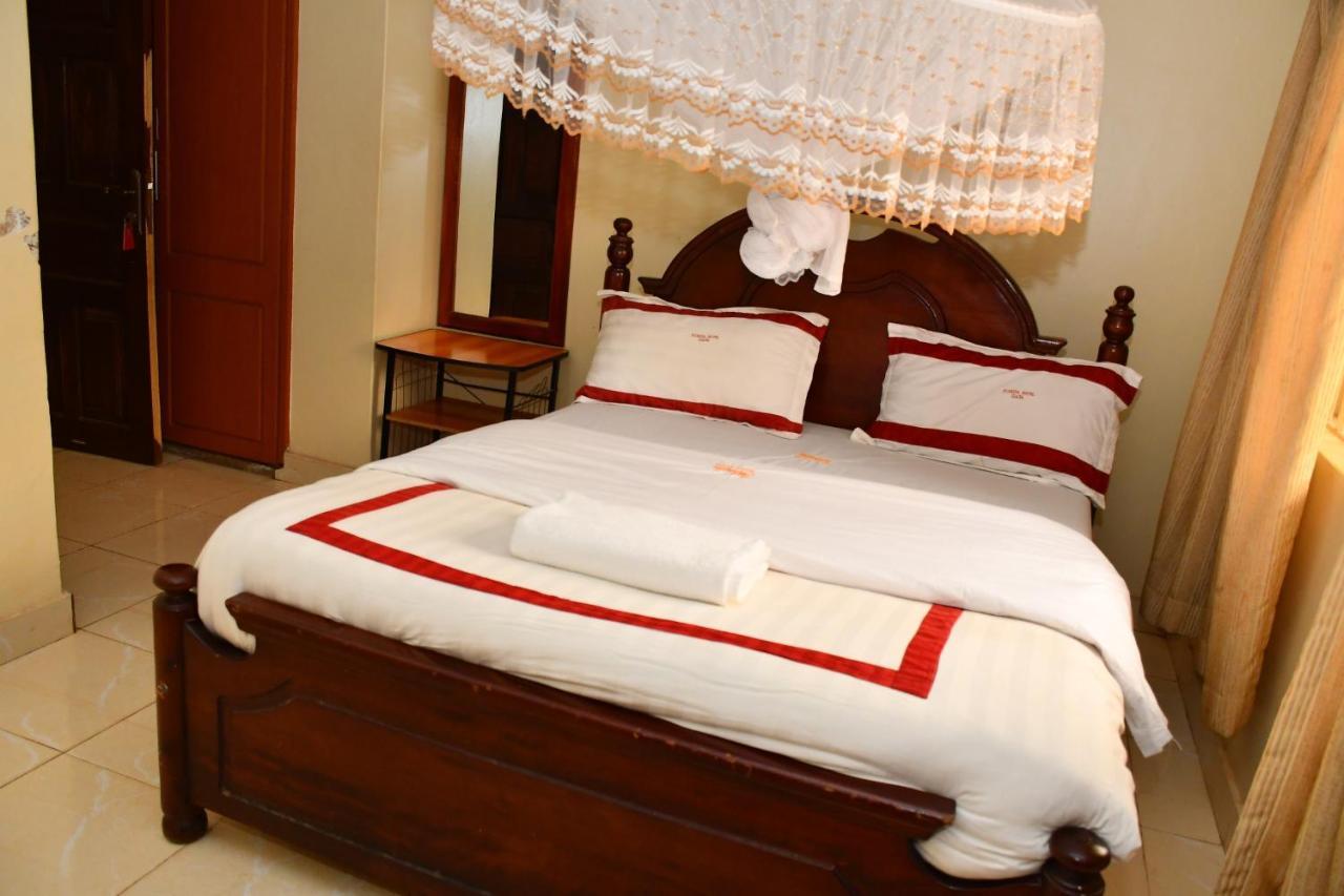 Florida Hotel Zaana Kampala Zewnętrze zdjęcie