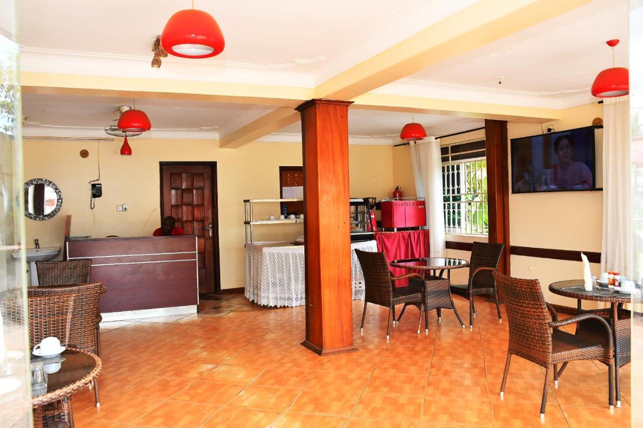 Florida Hotel Zaana Kampala Zewnętrze zdjęcie