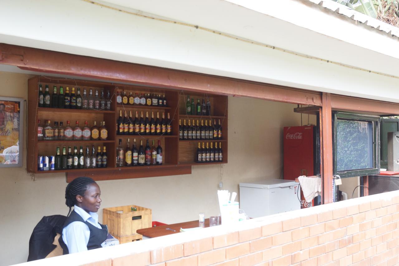 Florida Hotel Zaana Kampala Zewnętrze zdjęcie
