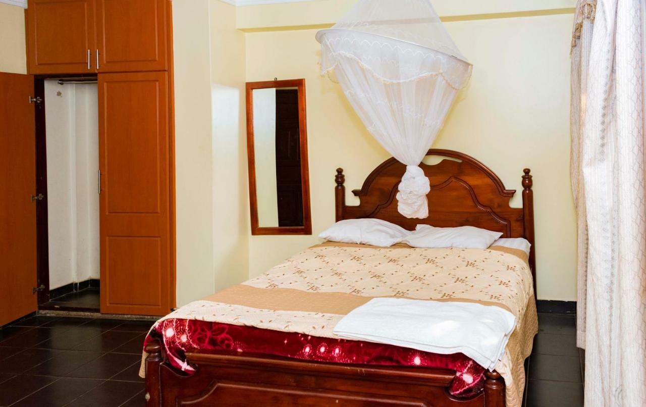 Florida Hotel Zaana Kampala Zewnętrze zdjęcie